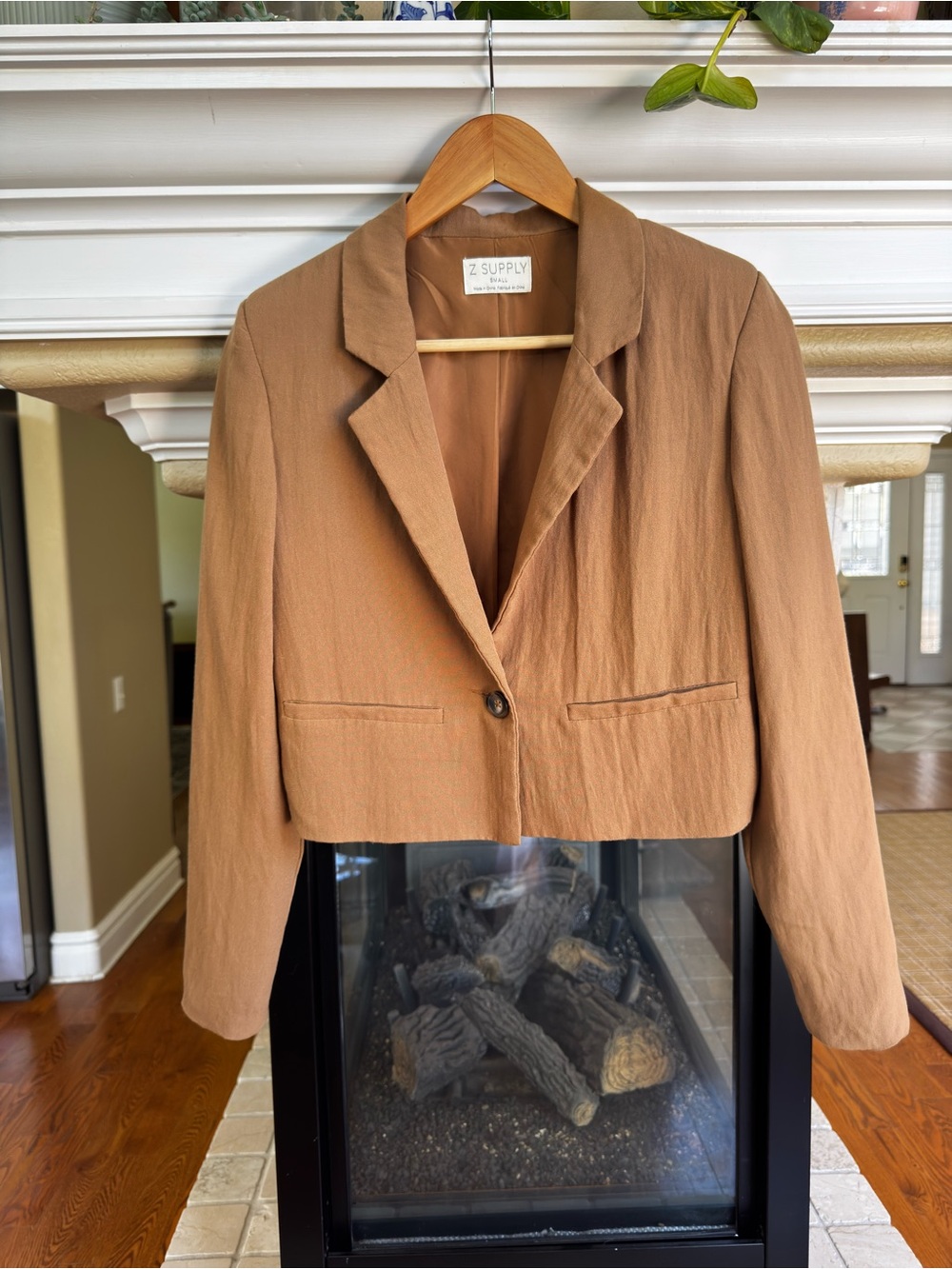 Z Supply Dana Airy Cropped Blazer Tan Minimalist Quiet Luxury Jacket Small